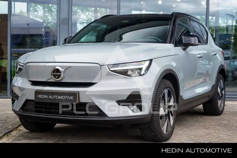 2025 Volvo EX 40