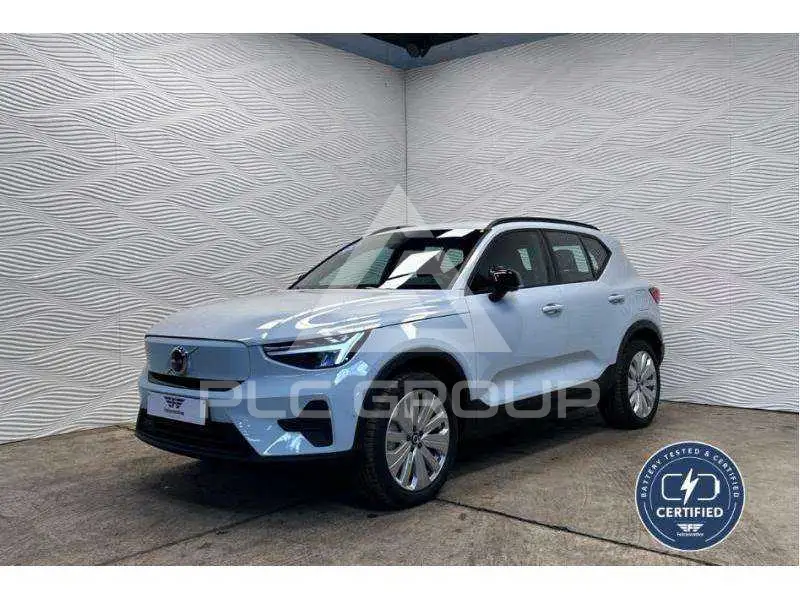 2025 Volvo EX 40