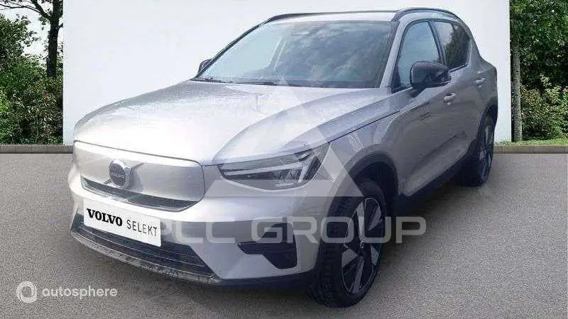 2025 Volvo EX 40