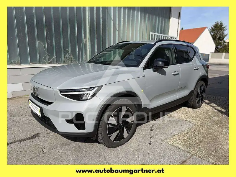 2025 Volvo EX 40