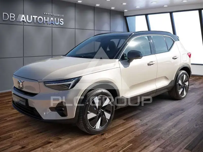 2025 Volvo EX 40