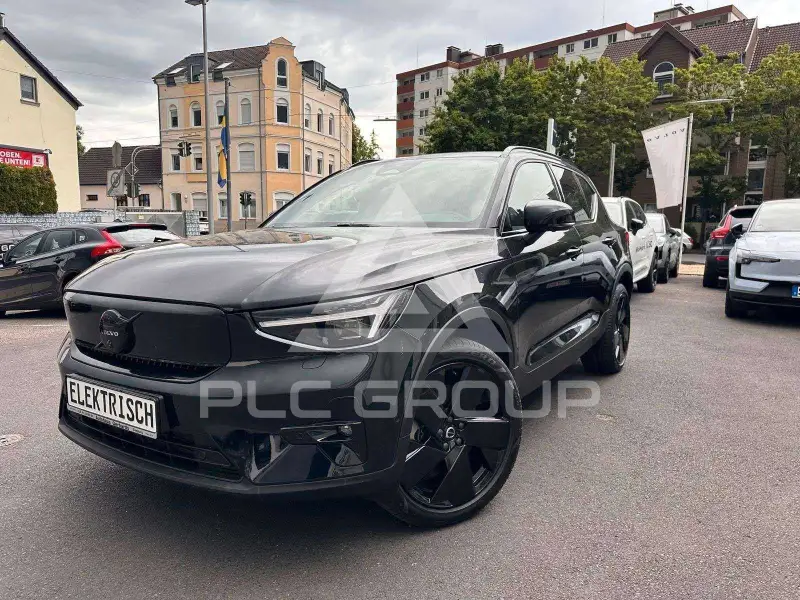 2025 Volvo EX 40