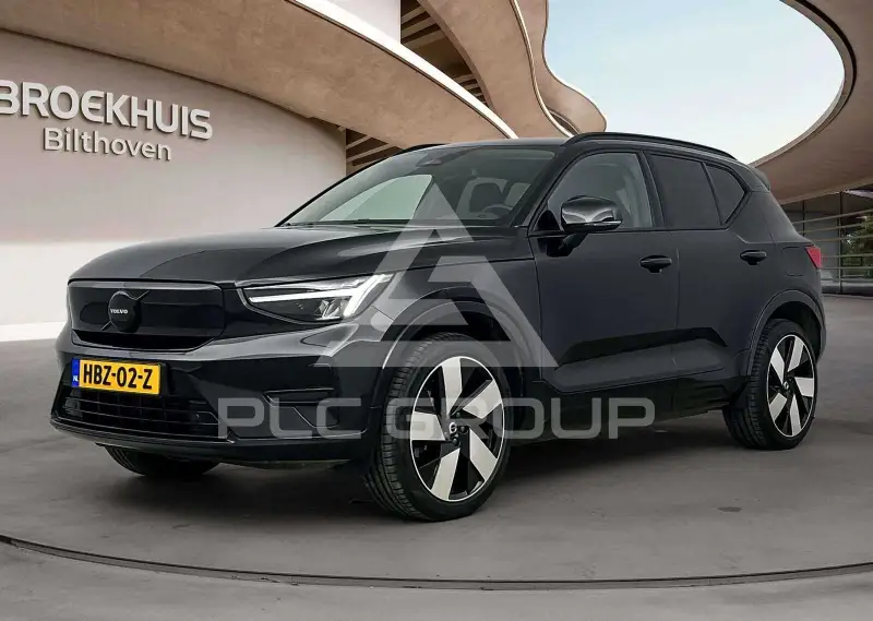 2025 Volvo EX 40