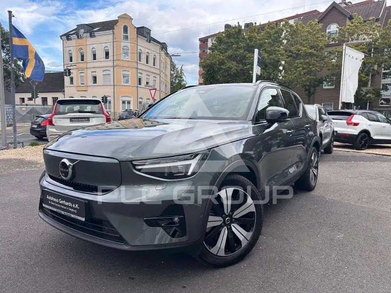 2025 Volvo EX 40