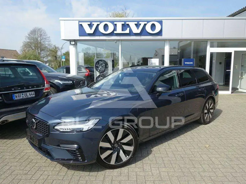 2025 Volvo V90