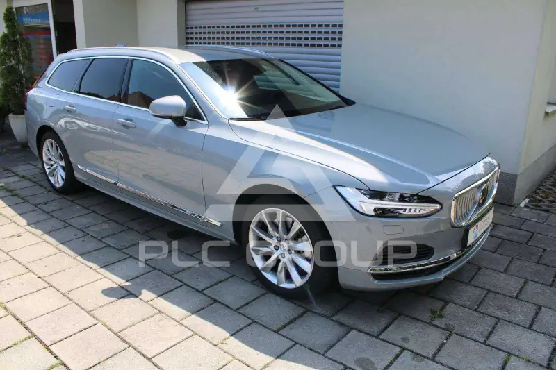 2025 Volvo V90