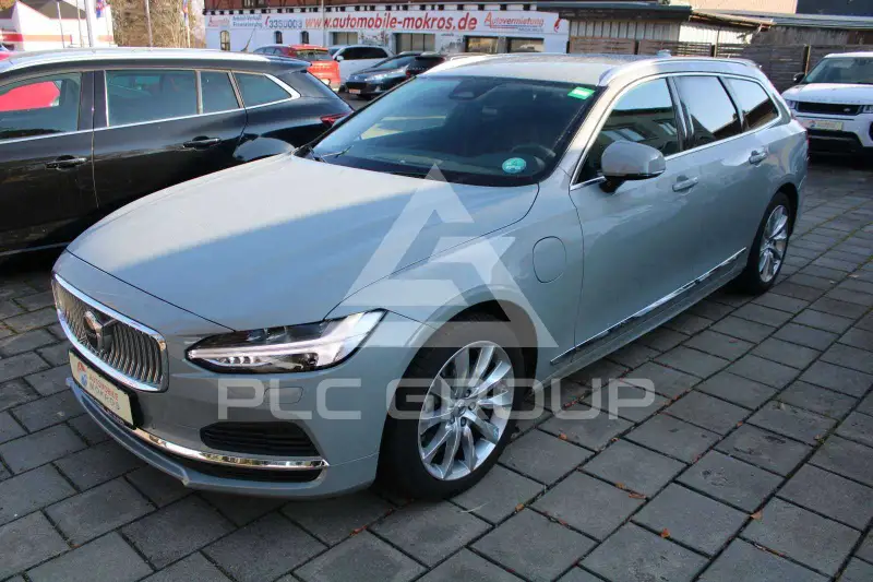2025 Volvo V90
