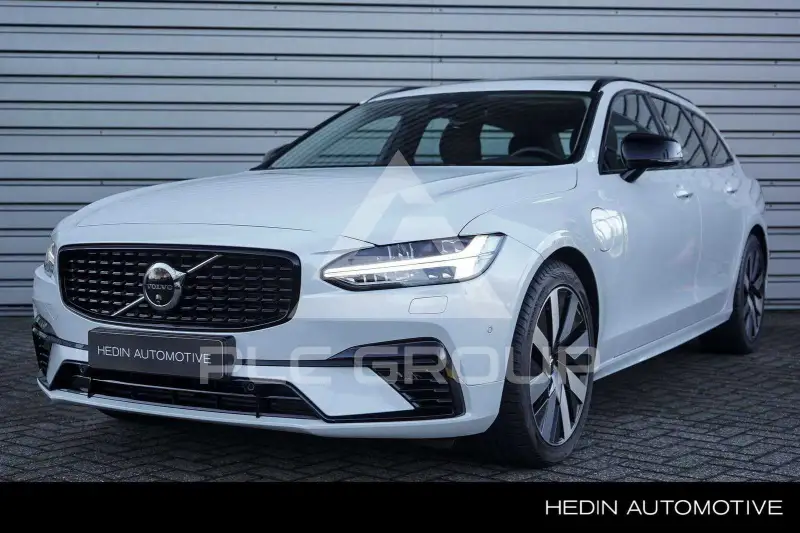 2025 Volvo V90