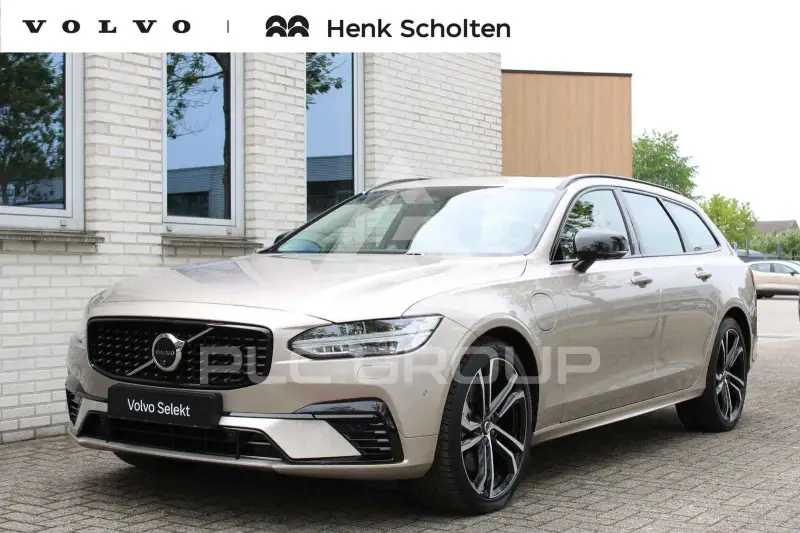 2025 Volvo V90