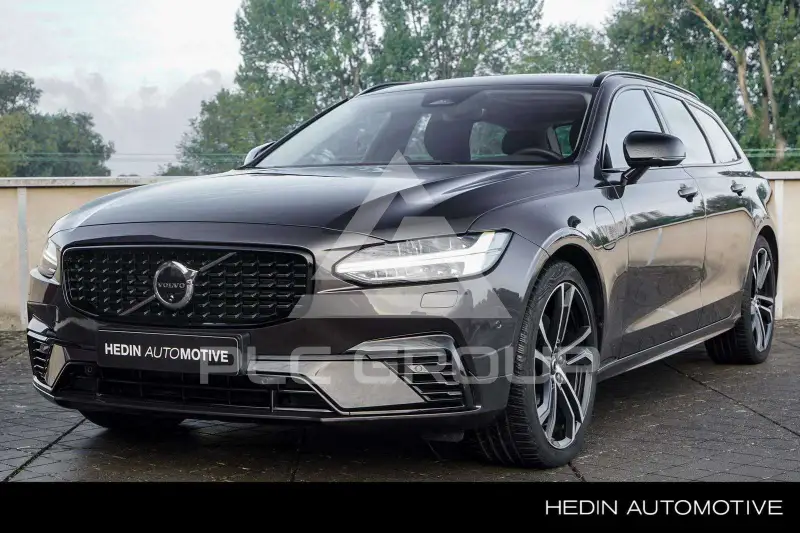 2025 Volvo V90