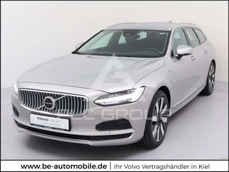 2025 Volvo V90