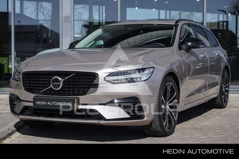 2025 Volvo V90