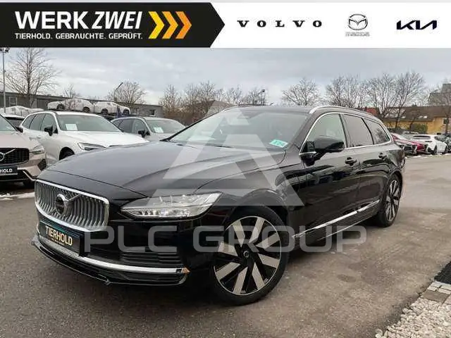 2025 Volvo V90