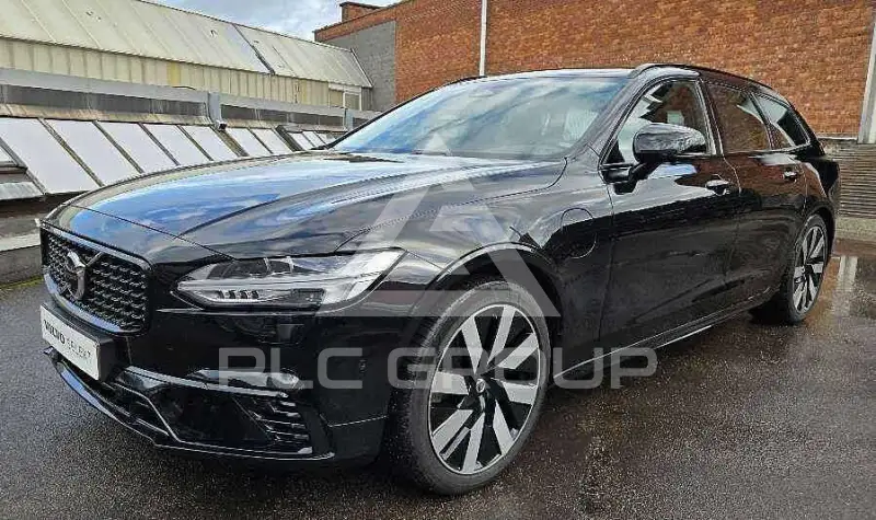 2025 Volvo V90