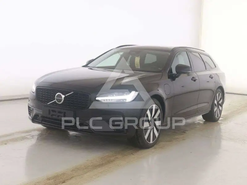 2025 Volvo V90