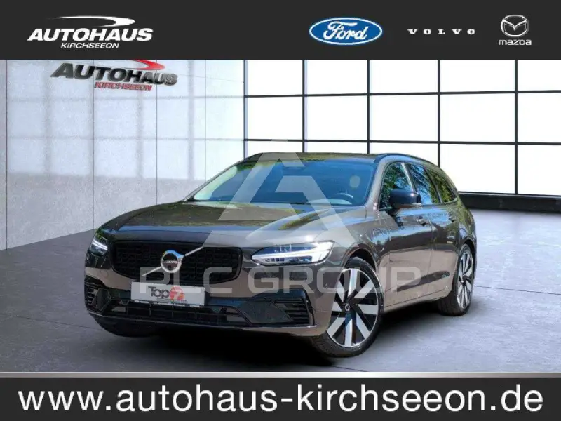 2025 Volvo V90