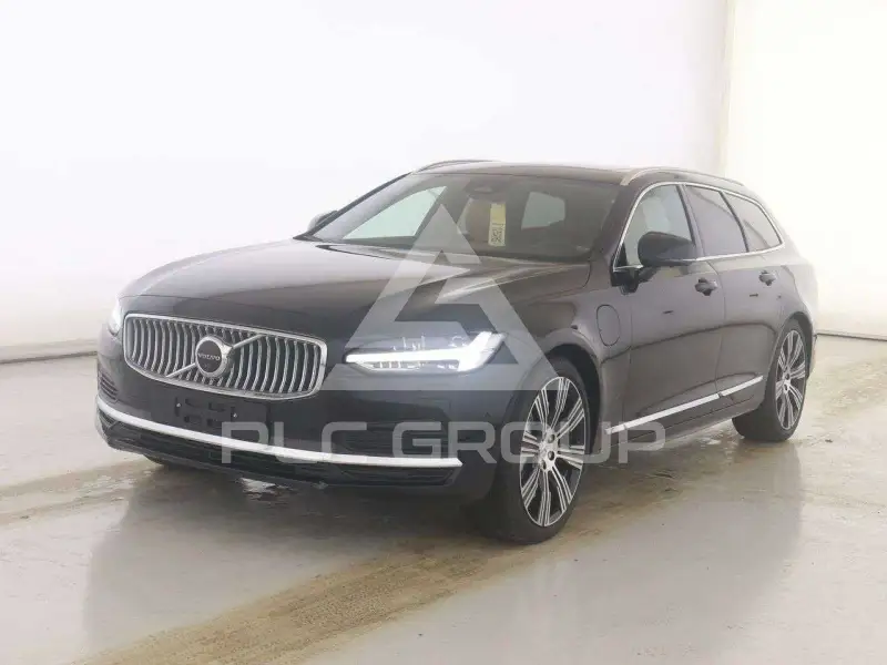 2025 Volvo V90