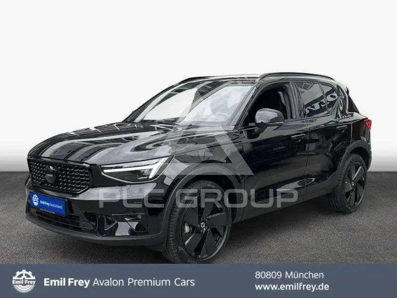 2025 Volvo XC40