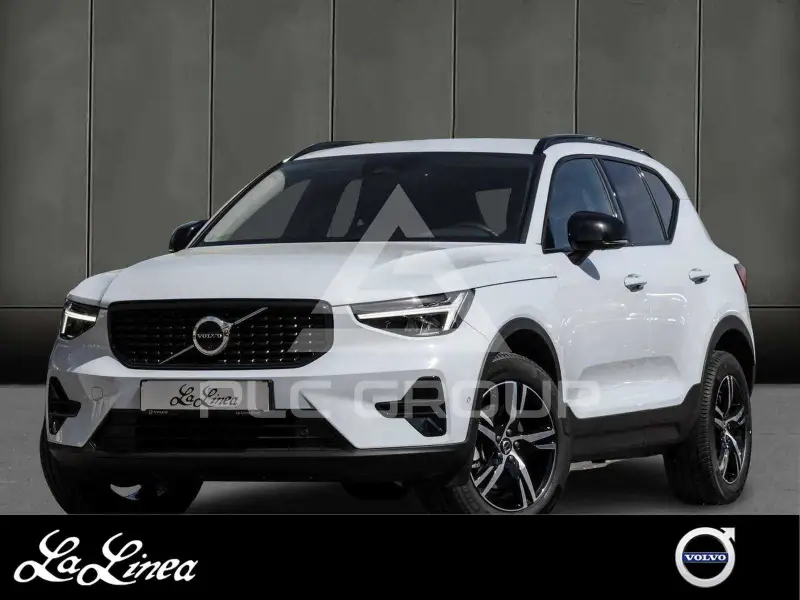 2025 Volvo XC40