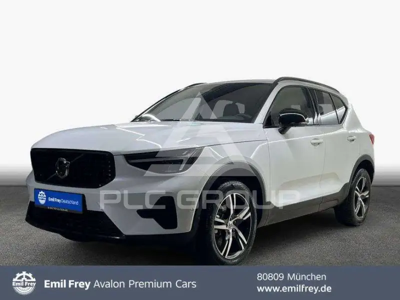 2025 Volvo XC40