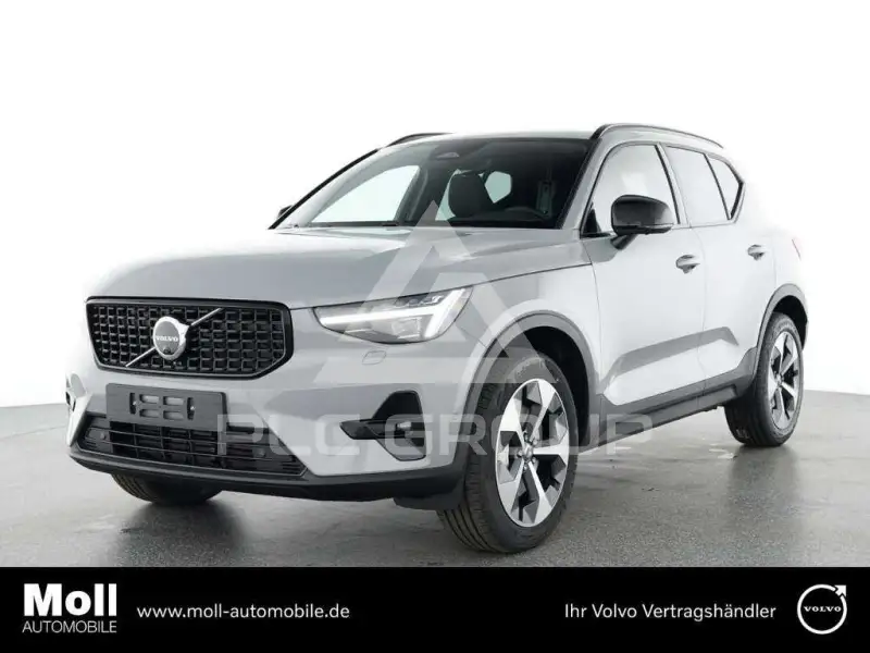 2025 Volvo XC40
