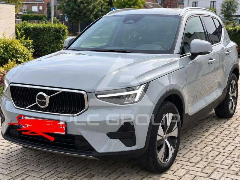 2025 Volvo XC40