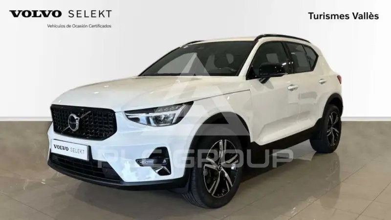 2025 Volvo XC40