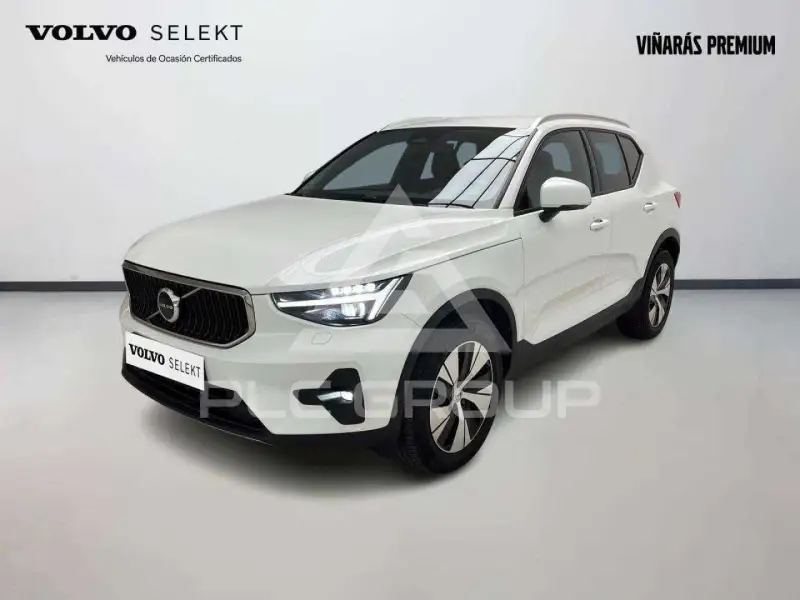 2025 Volvo XC40