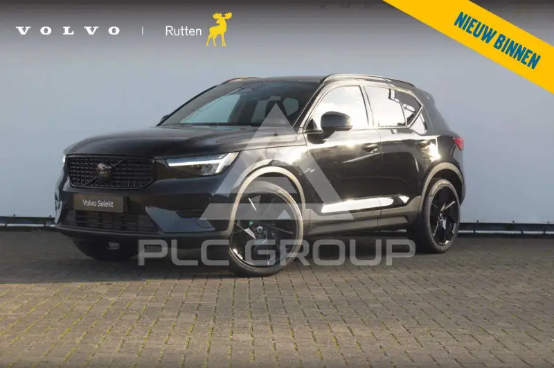2025 Volvo XC40