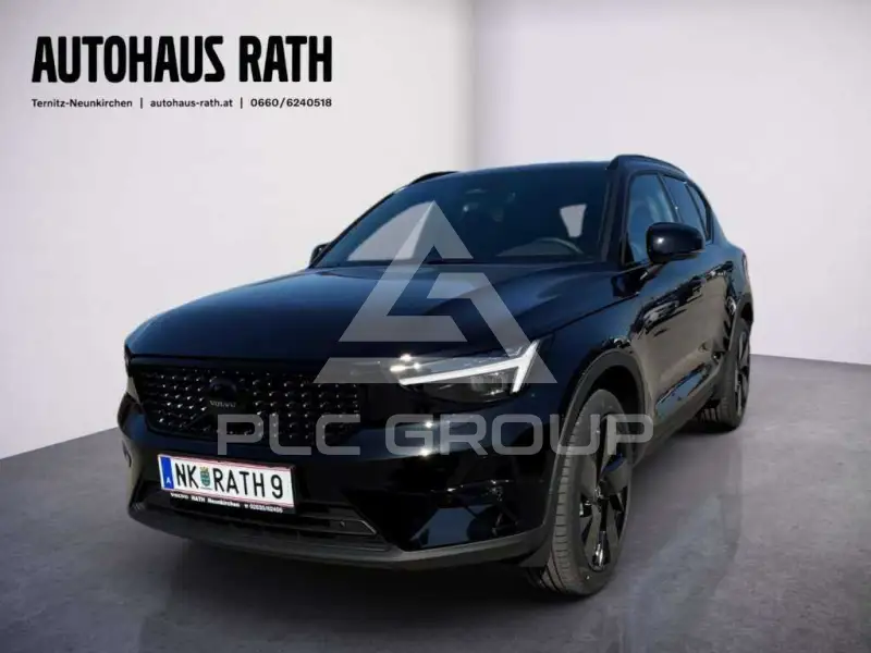 2025 Volvo XC40
