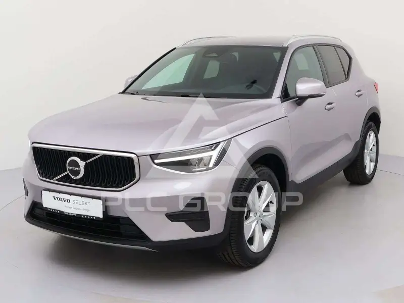 2025 Volvo XC40