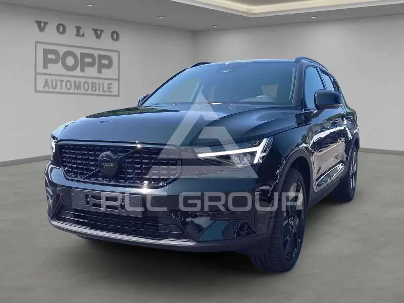 2025 Volvo XC40