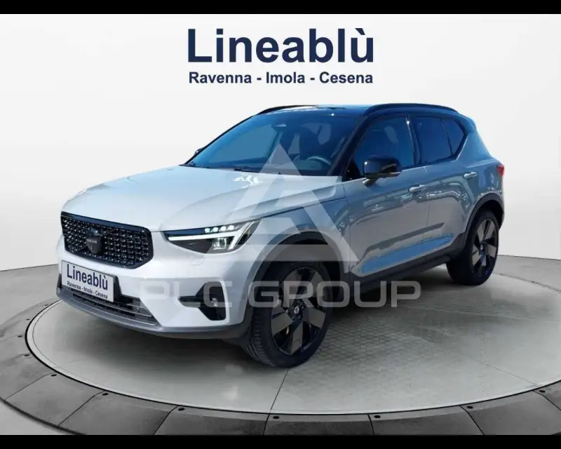 2025 Volvo XC40