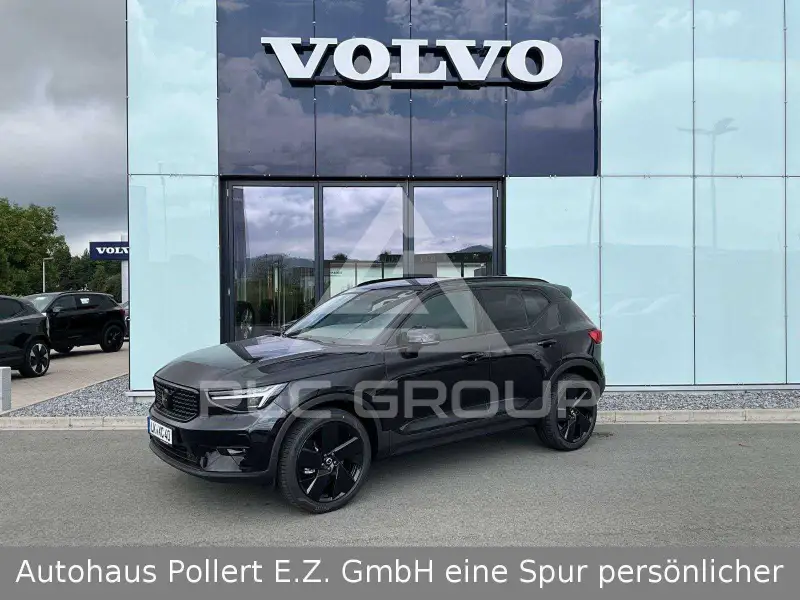 2025 Volvo XC40