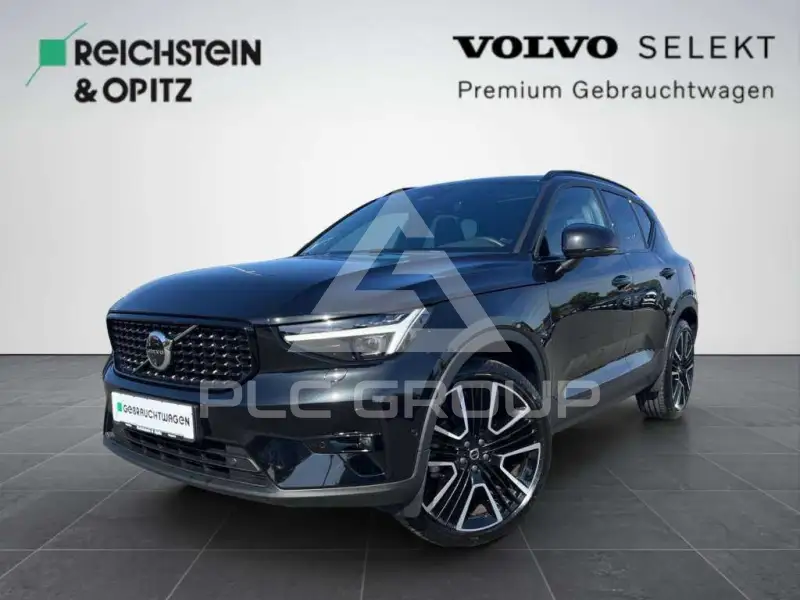 2025 Volvo XC40