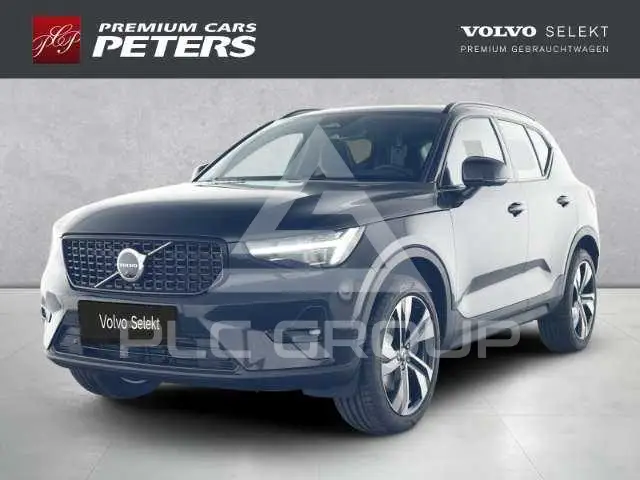 2025 Volvo XC40