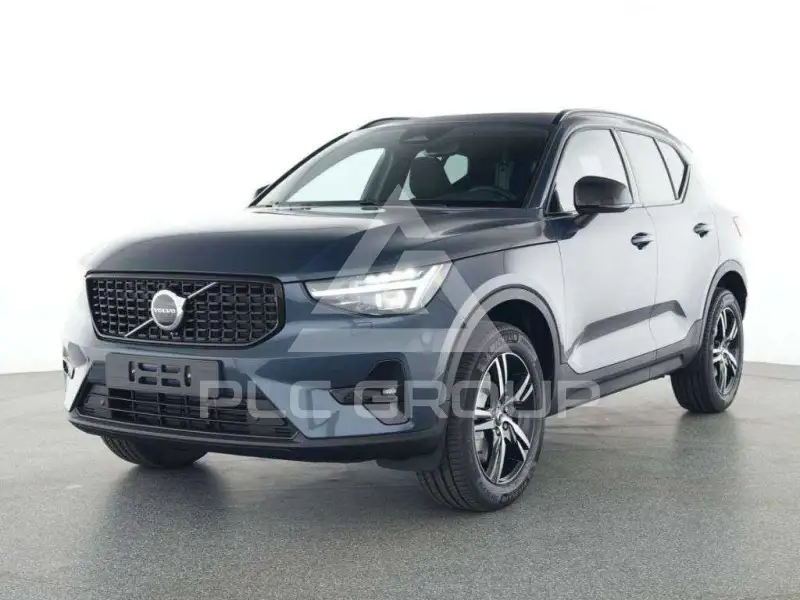 2025 Volvo XC40