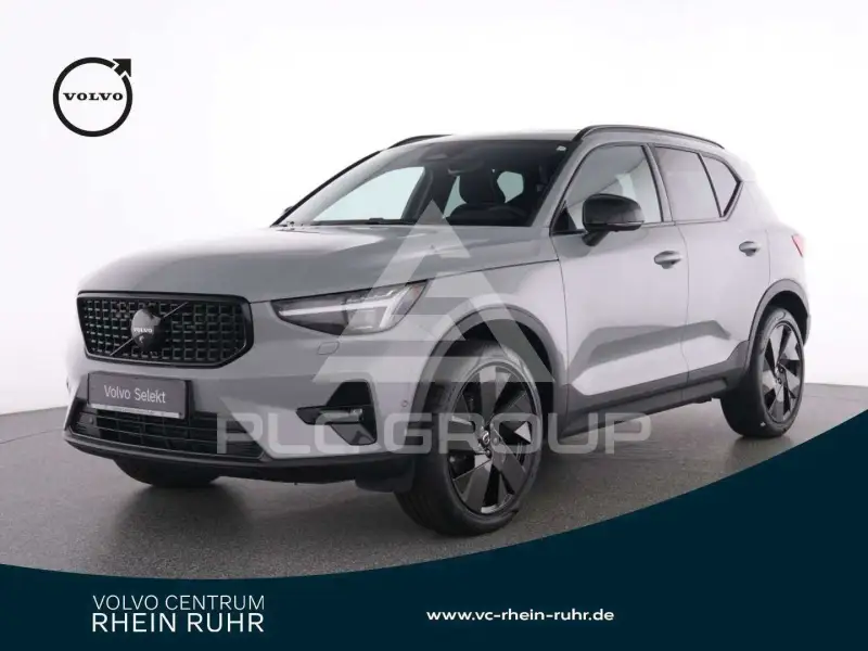 2025 Volvo XC40