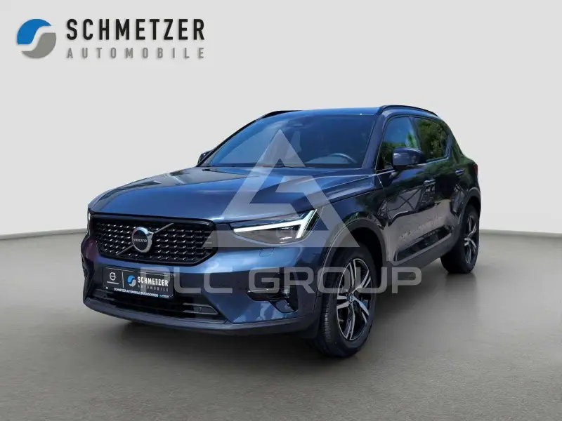 2025 Volvo XC40
