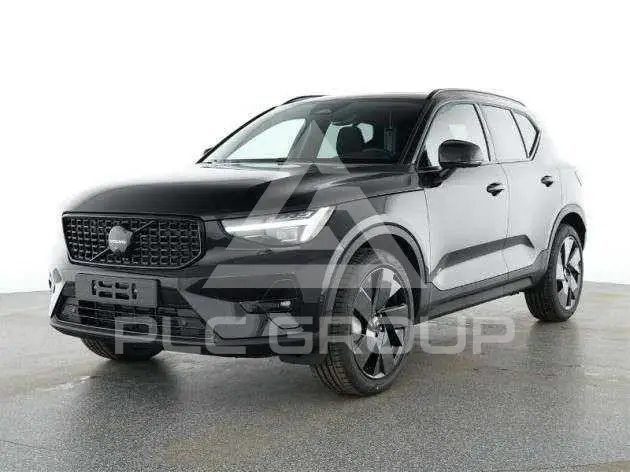 2025 Volvo XC40