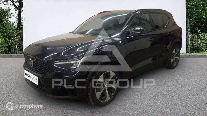 2025 Volvo XC40