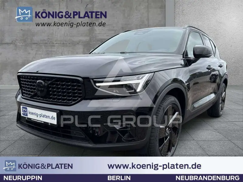 2025 Volvo XC40