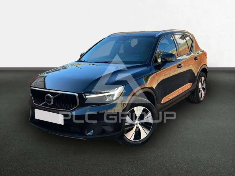2025 Volvo XC40