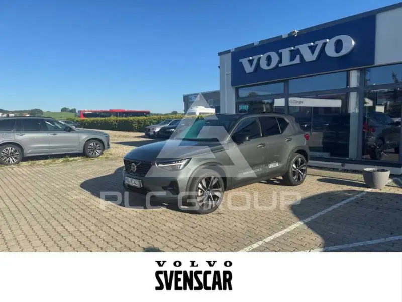 2025 Volvo XC40