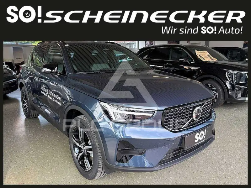 2025 Volvo XC40