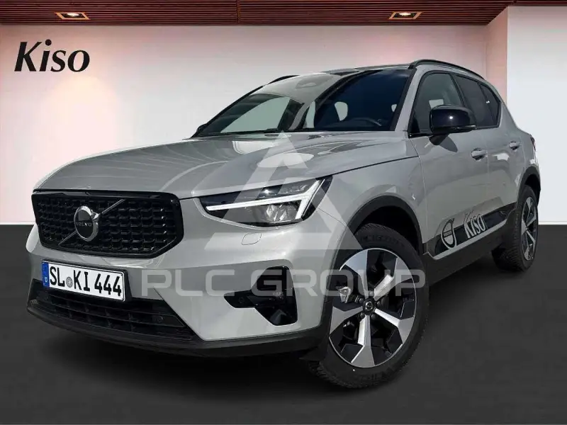 2025 Volvo XC40