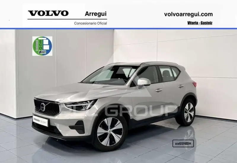 2025 Volvo XC40