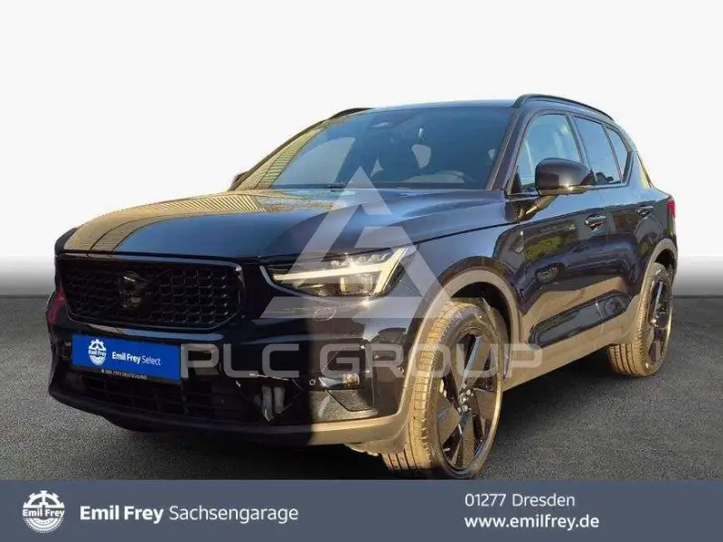 2025 Volvo XC40