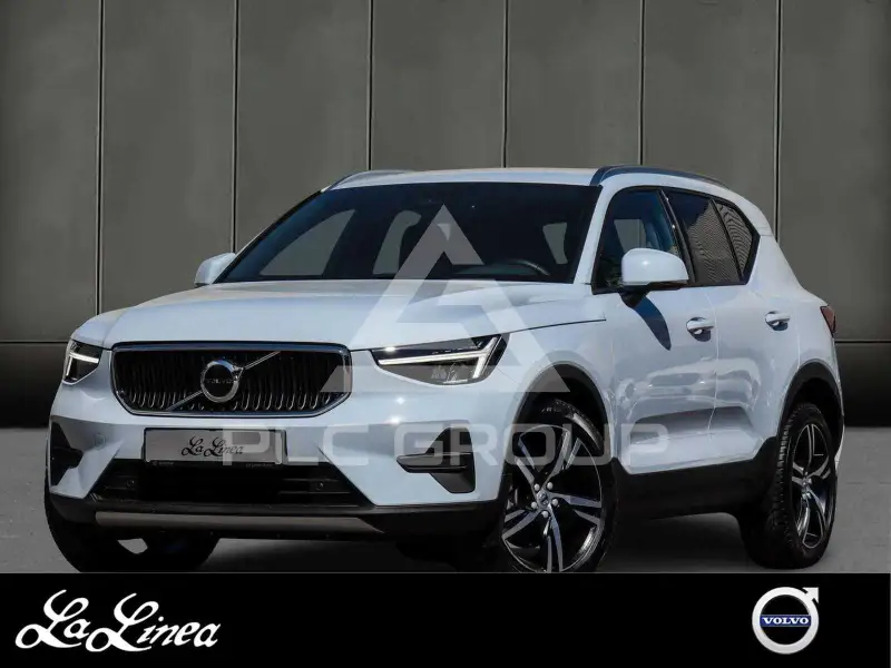 2025 Volvo XC40
