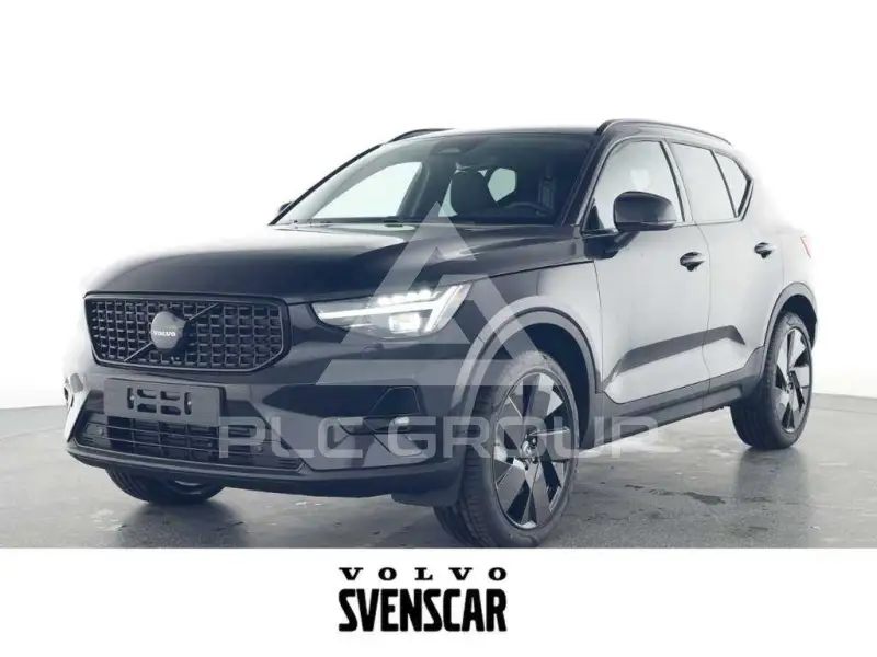 2025 Volvo XC40